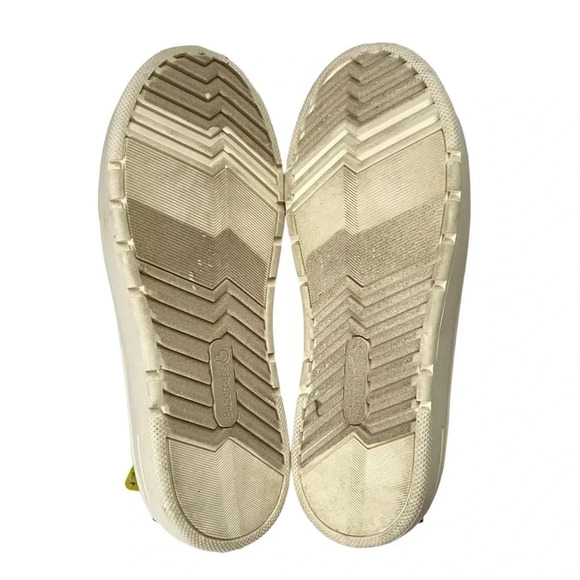 NWT BareTraps Nevin Camo Slip-On Sneakers - Picture 7 of 8